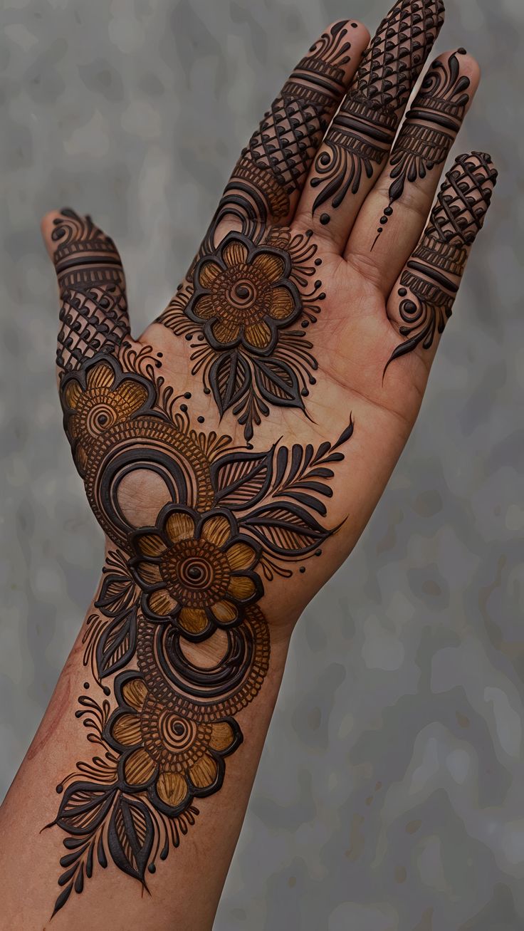 Modern mehendi